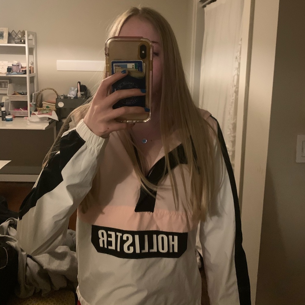 hollister windbreaker